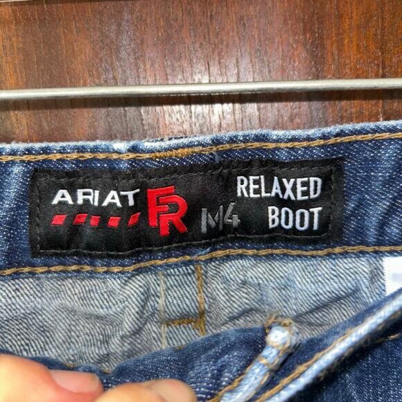 Ariat FR M4 Jeans Men’s 38X30 Blue Denim Relaxed Fit Boot Cut Workwear - Picture 5 of 8